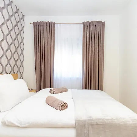Bolyai Apartmán *